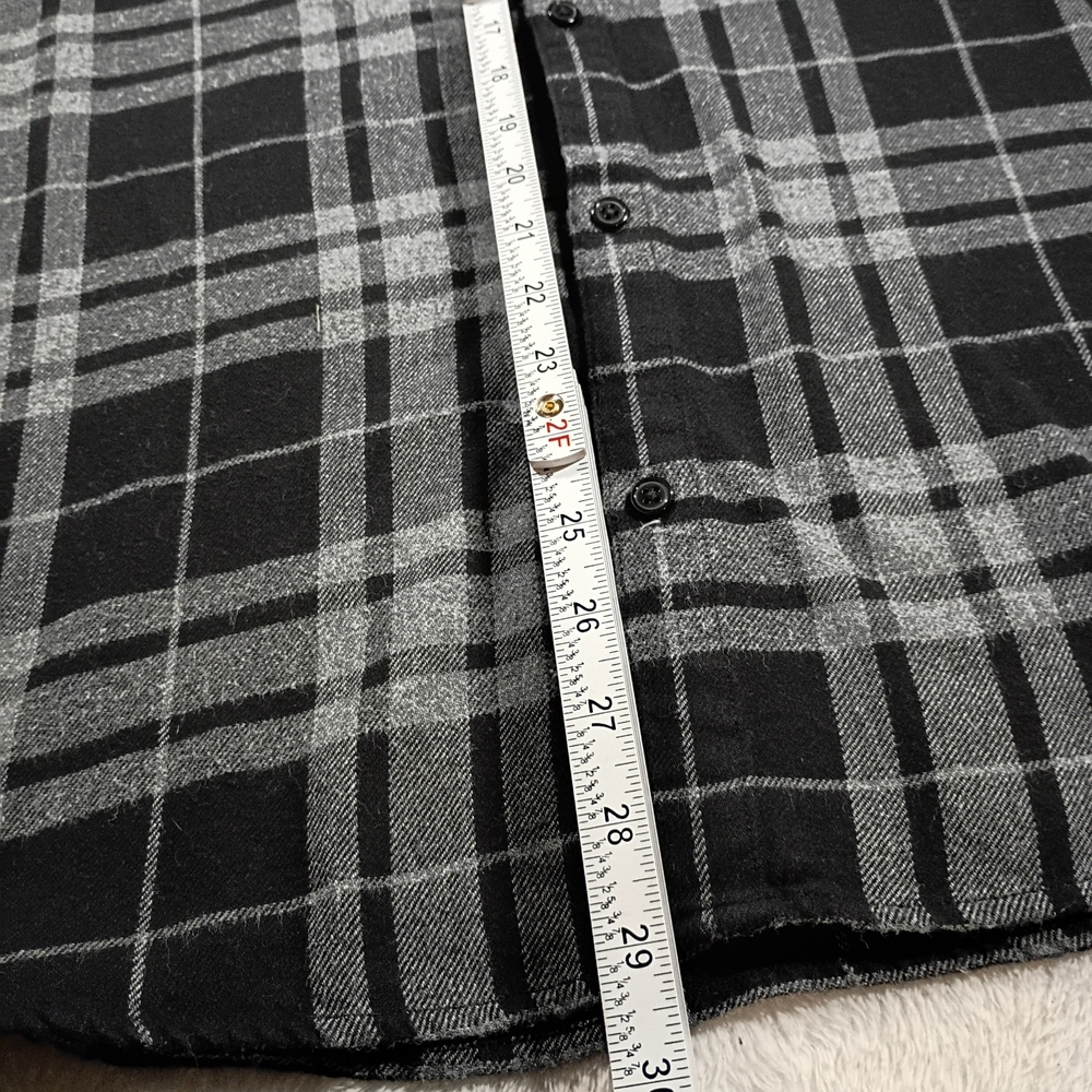 H&M Black Gray Plaid Button Down Flannel Shirt Men’s XXL Regular Fit - Picture 5 of 6